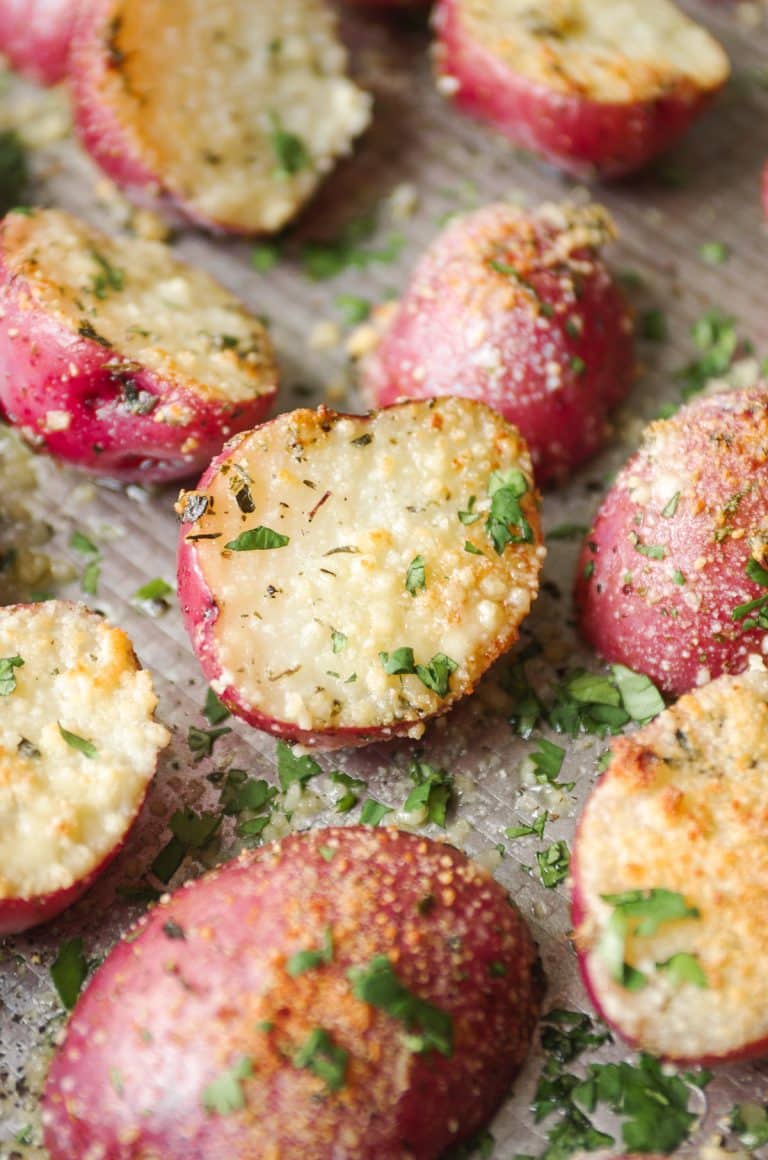 Garlic Parmesan Roasted Potatoes The Forked Spoon