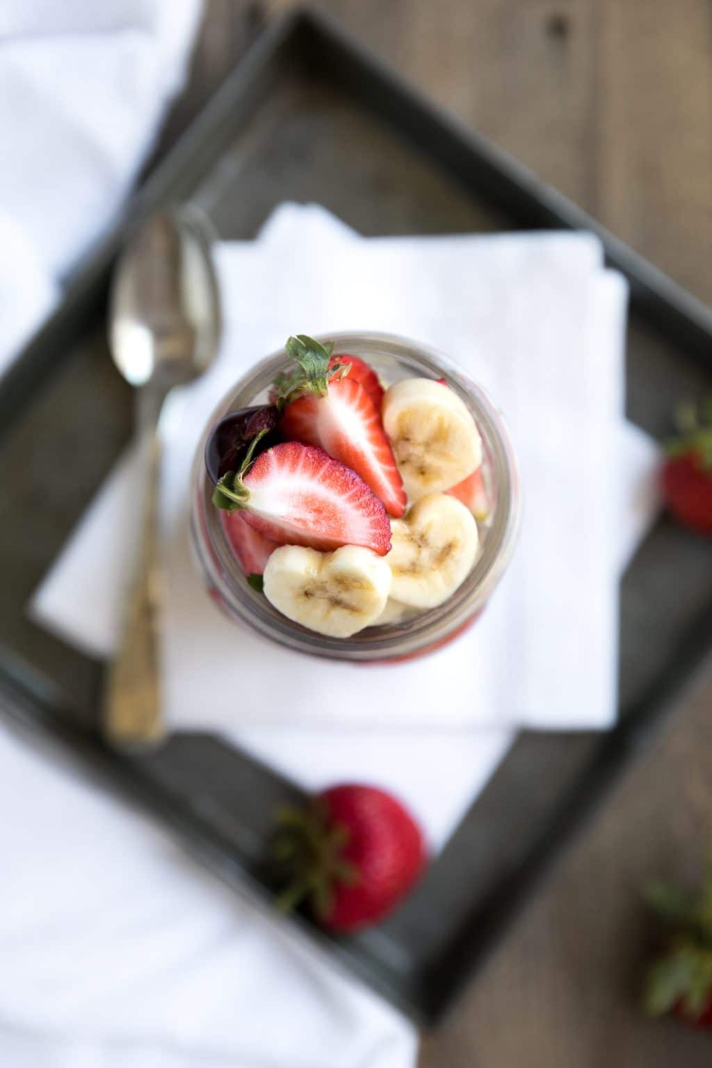 Strawberry Banana Overnight Oats with Peanut Butter