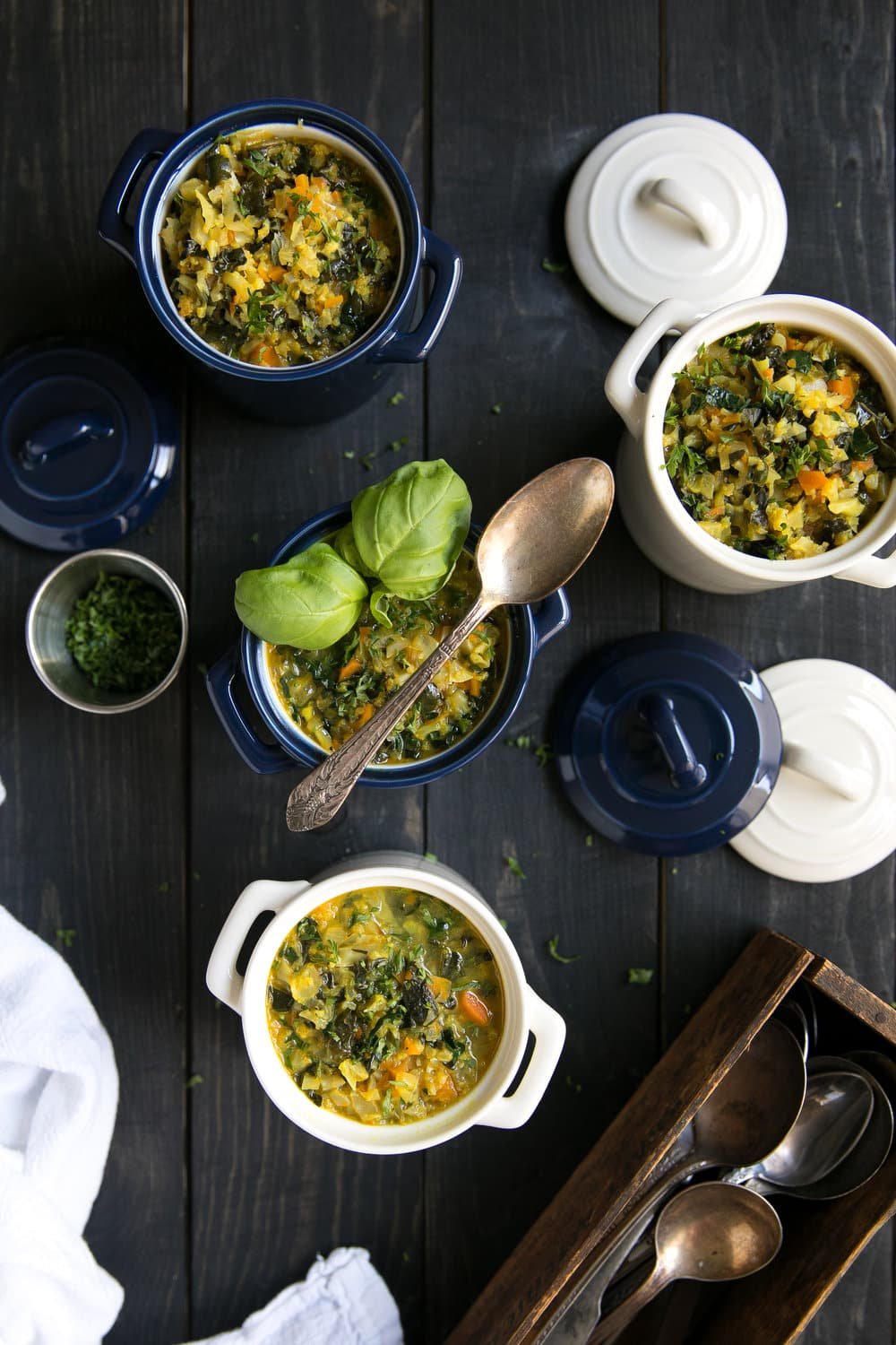 Healthy Curried Kale and Cauliflower Soup