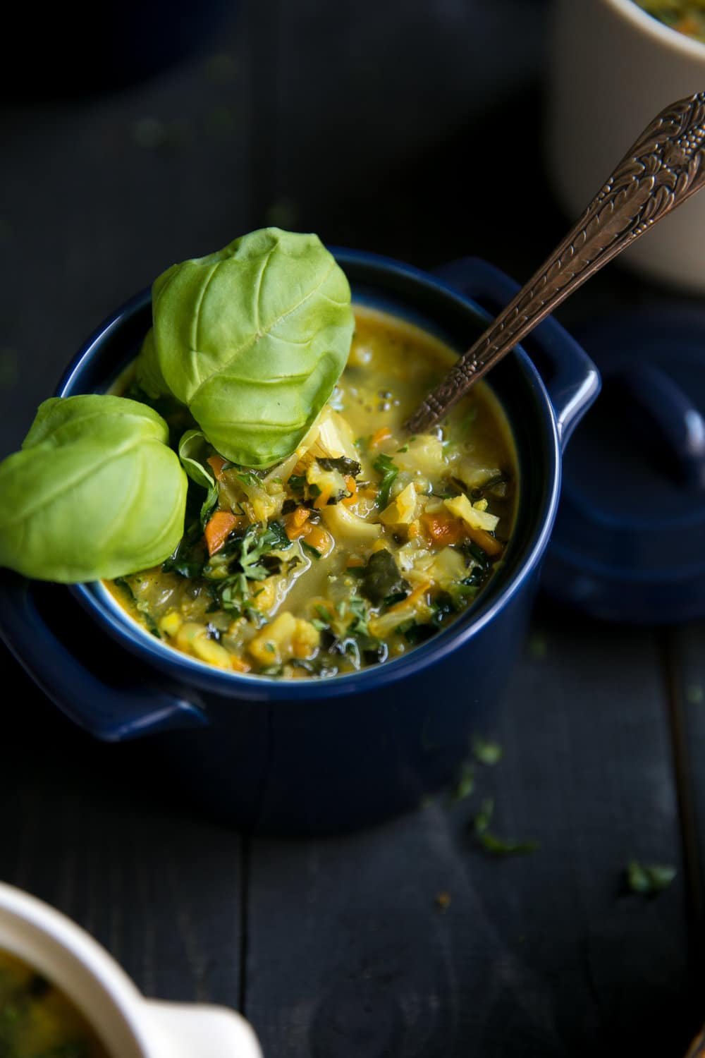 Healthy Curried Kale and Cauliflower Soup