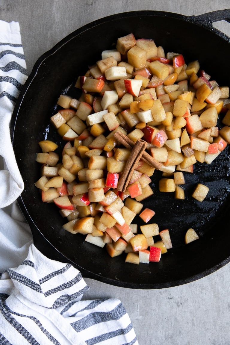 Skillet with fried buttery apples