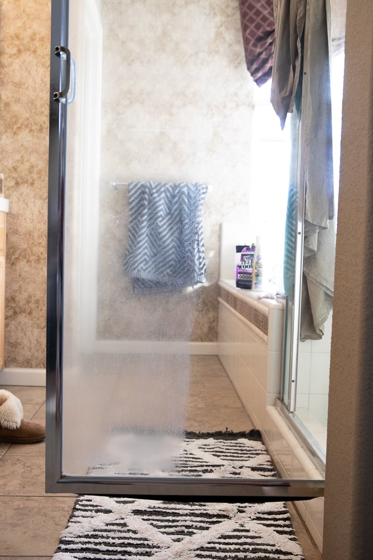 How to Remove Hard Water Stains Off Shower Glass