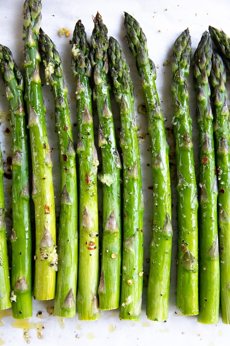 Perfectly cooked roasted asparagus.