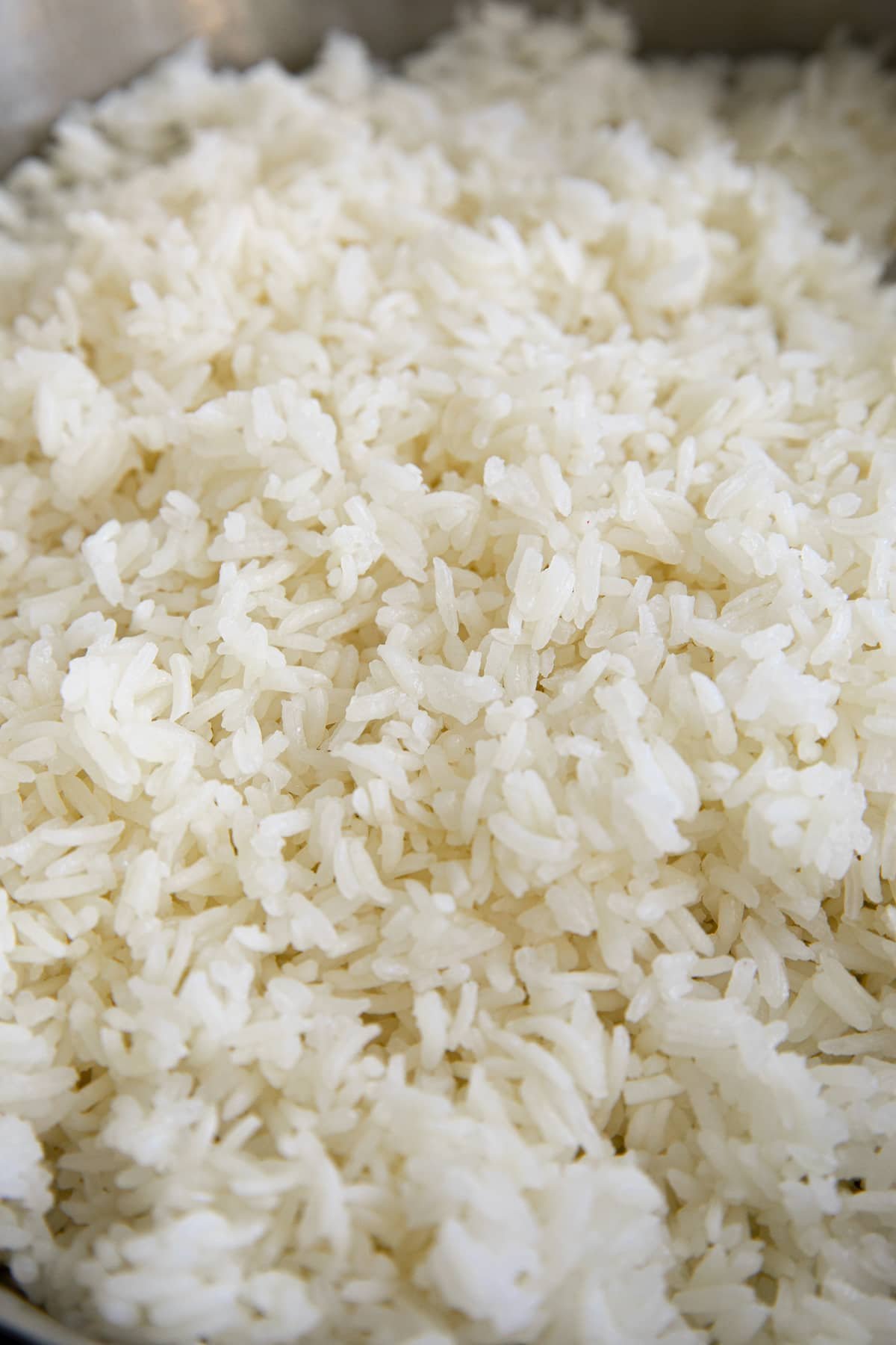 Soft and fluffy cooked grains jasmine rice.