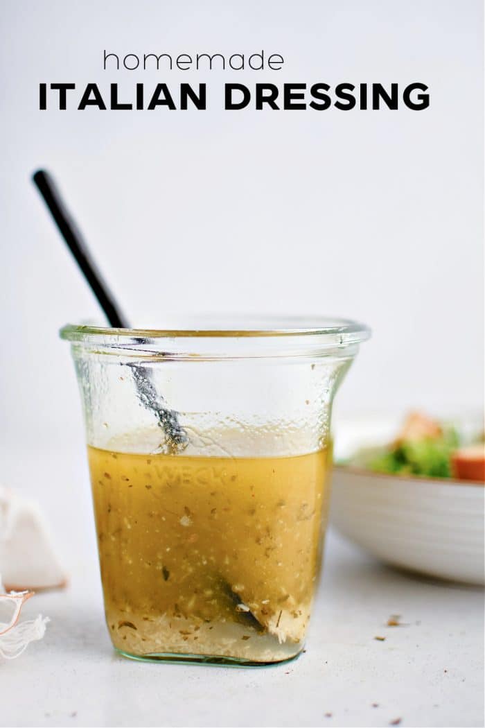 Pinterest Pin for homemade Italian dressing with one image and text overlay.